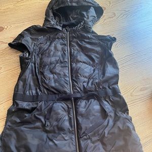 Size 6 lululemon black cameo vest. Ties at waist to make it more cinched.
